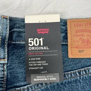 Brand new Levi’s jeans with tags!